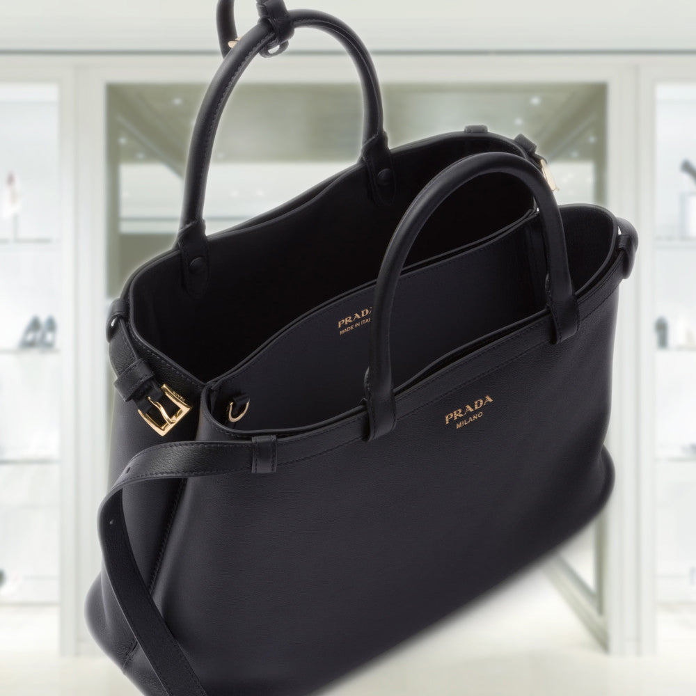 【関税＆送料込み】Prada Buckle Medium Leather With Double Prada Buckle Medium Leather Handbag With Double Belt
