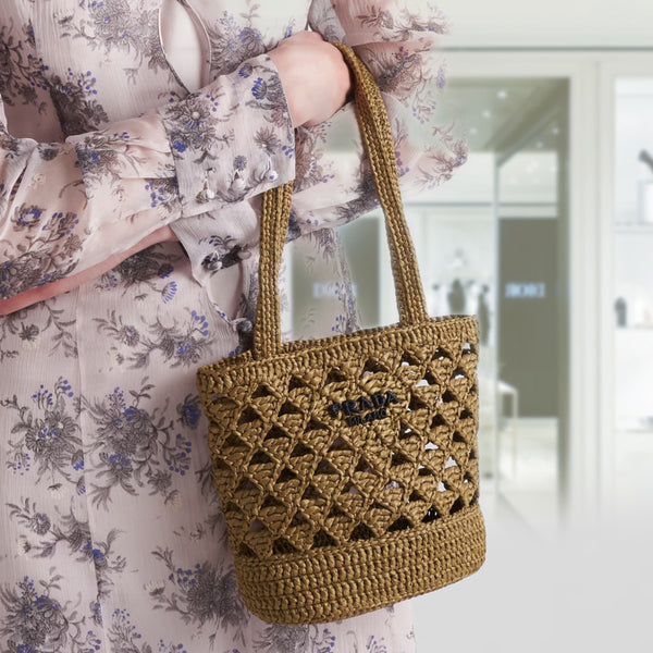 Crochet tote bag