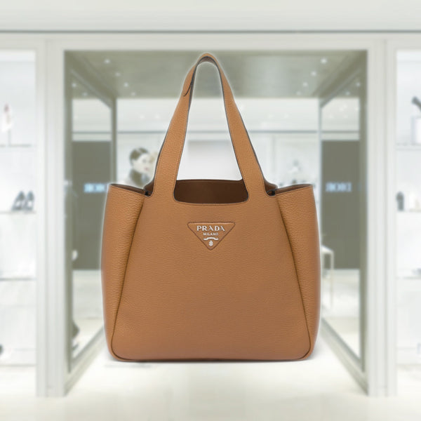 プラダ革トート ブラック サフィアーノレザー トートバッグ | PRADA