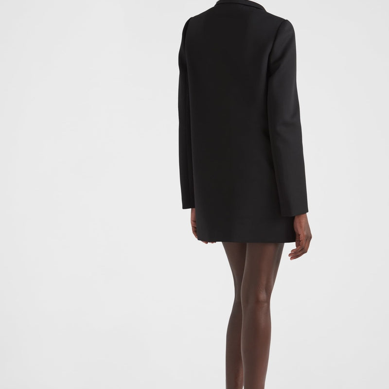 Singled-breasted wool sateen coat with collar