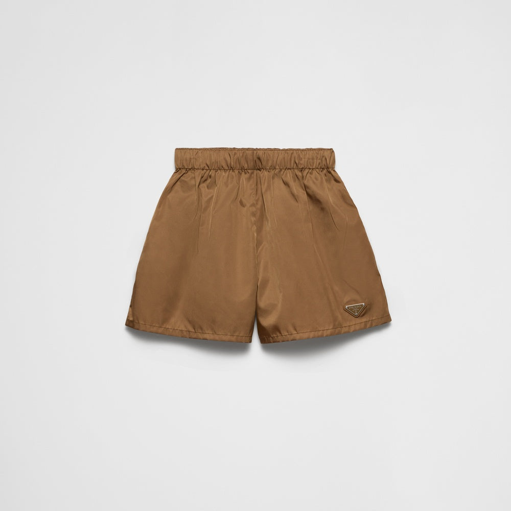 ショートパンツ PRADA | Re-Nylon shorts with pouch 22B757_1WQ8_F0002_S_212 PRADA Re-Nylon shorts with pouch 22B757_1WQ8_F0002_S_212