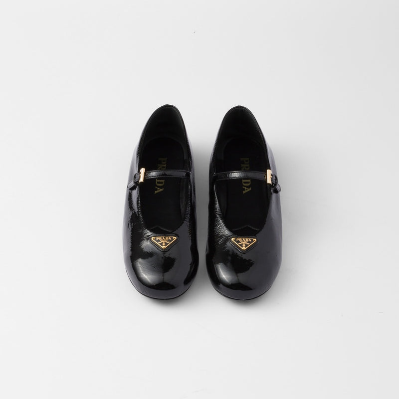 Naplak patent leather ballerinas