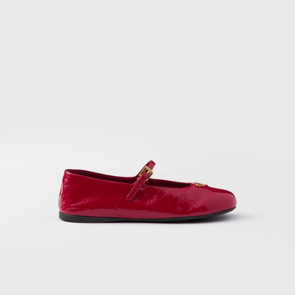 Naplak patent leather ballerinas