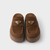 Suede flatform mules