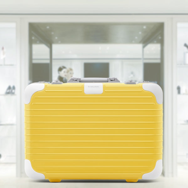 HOLIDAY Hand-Carry Case