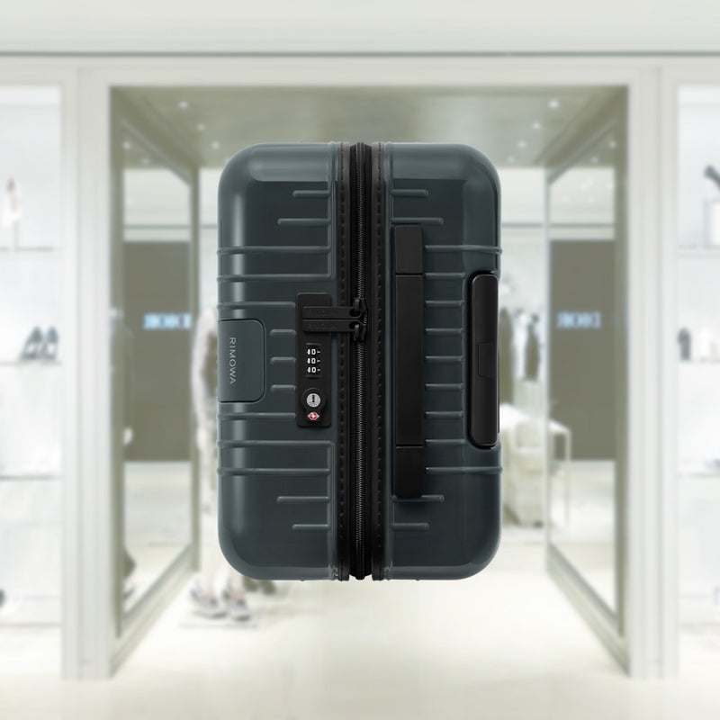 ESSENTIAL LITE Cabin