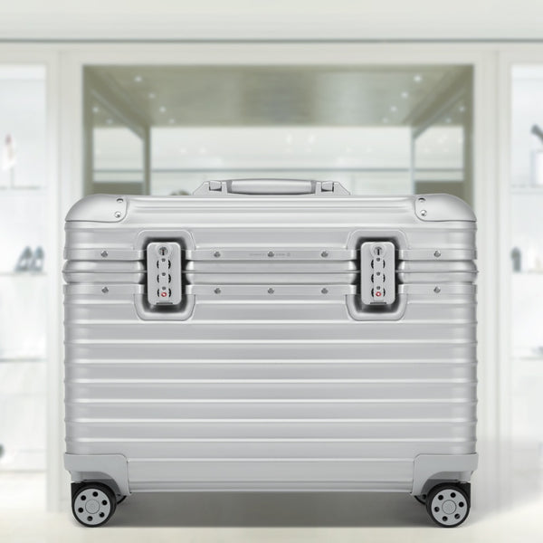 【RIMOWA】ORIGINAL PILOT SILVER 92551004 Original Pilot Case | Small Carry-On Suitcase | Silver | RIMOWA
