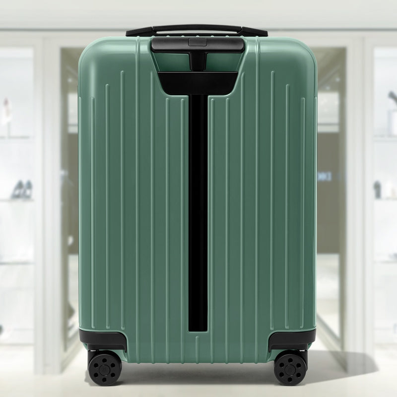 ESSENTIAL LITE Cabin