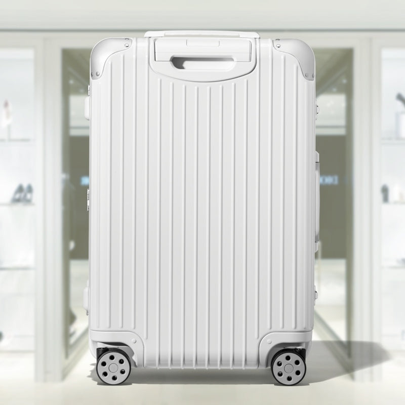 HYBRID Check-In M