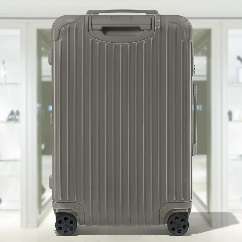 ESSENTIAL Check-In M