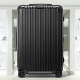 ESSENTIAL Check-In M