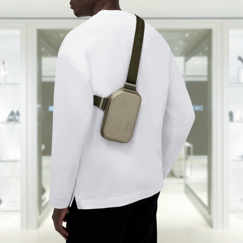 RIMOWA PERSONAL ALUMINIUM Sling Clutch 99090013 – BORDER-GARA