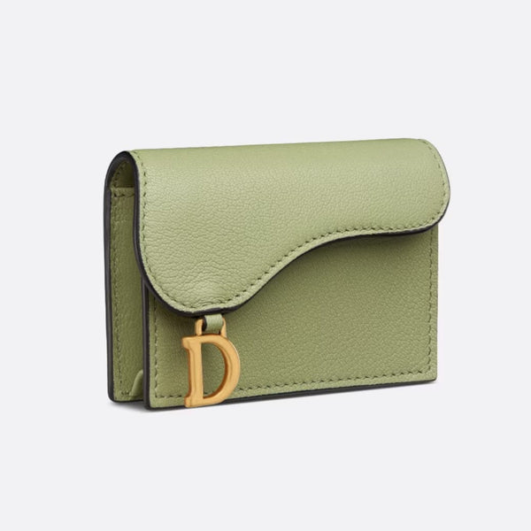 SADDLE FLAP CARD HOLDER