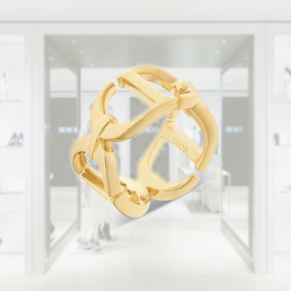 Christian Diorの、キーホルダー、ゴールド Dior Gold and White Keychain: Perfect for Ramadan | TikTok