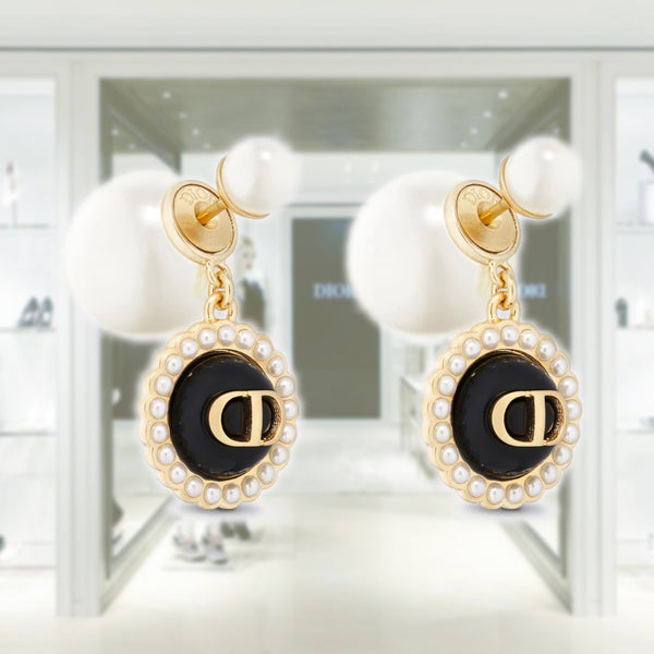 Dior 木製コーム 装飾彫刻入り 非売品】未使用 Christian Dior クリスチャン ディオール CD
