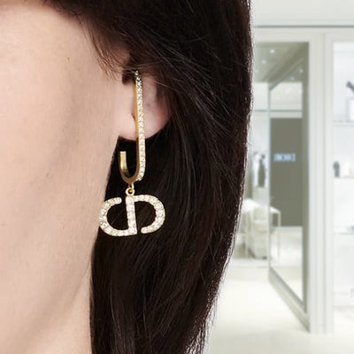 【大人っぽくエレガントに♡】Dior 30 Montaigne ベルト パールとロゴでエレガント♪】DIOR 30 MONTAIGNE ベルト (Dior
