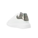 Oversize sole’ sneakers