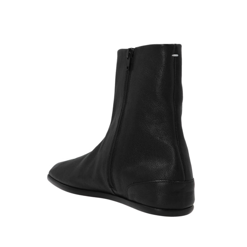 Tabi' ankle boots