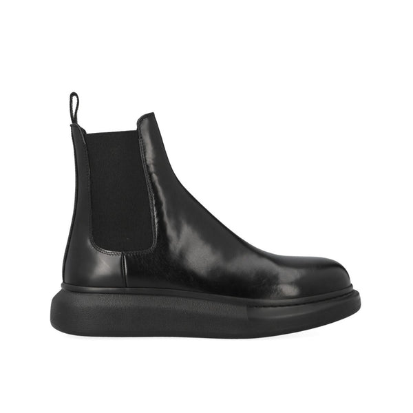 Oversize sole’ chelsea boots