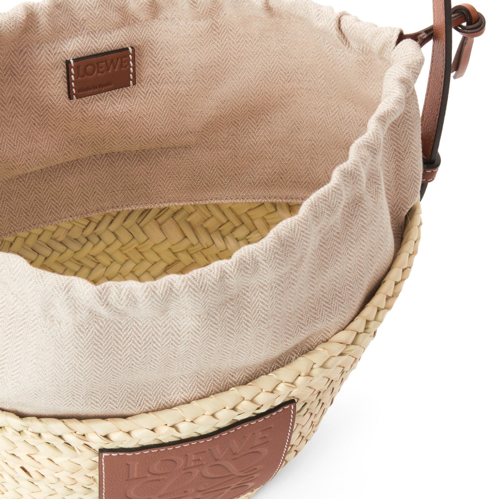 LOEWE Drawstring bucket bag in palm leaf and calfskin