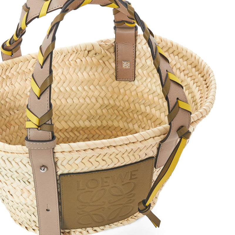 Small Basket bag in palm leaf with a braided handle in calfskin