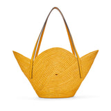 Petal basket bag in raffia and calfskin