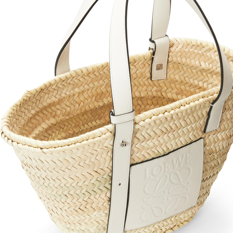 Basket bag in palm leaf and calfskin