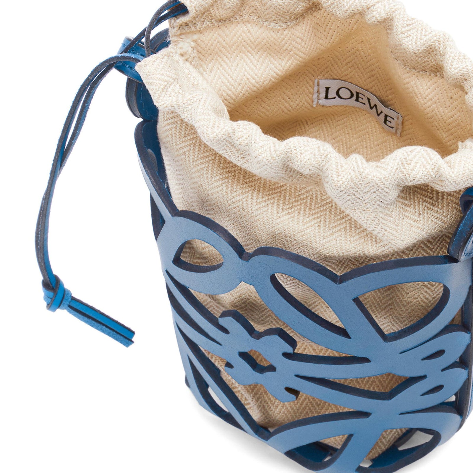 【LOEWE】 カラバリあり♪ Anagram cut-out Bag Authentic LOEWE Anagram Cut-Out Pocket Shoulder Bag Dark