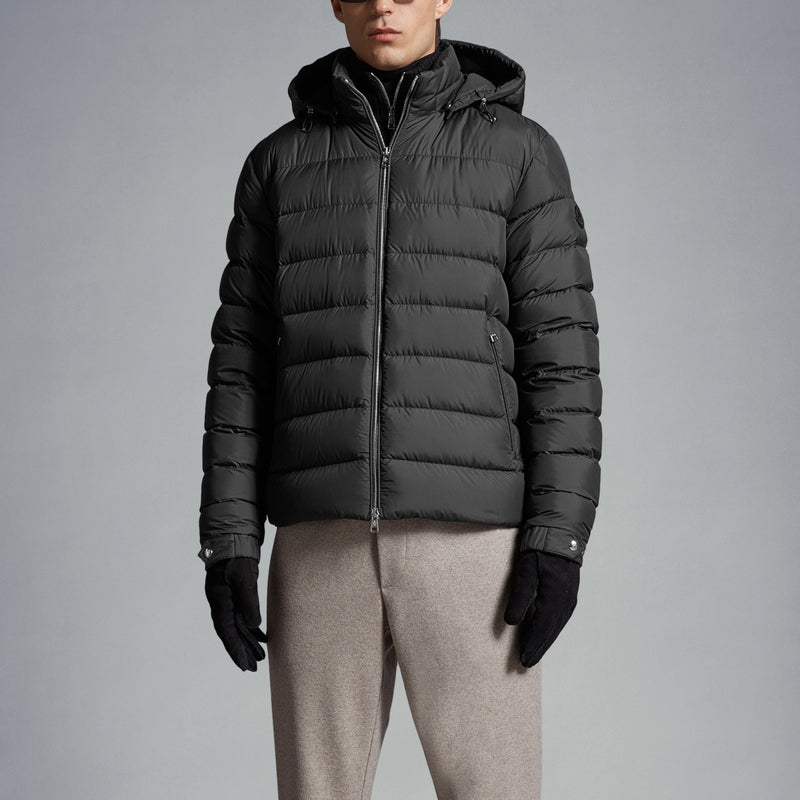 Arneb Short Down Jacket