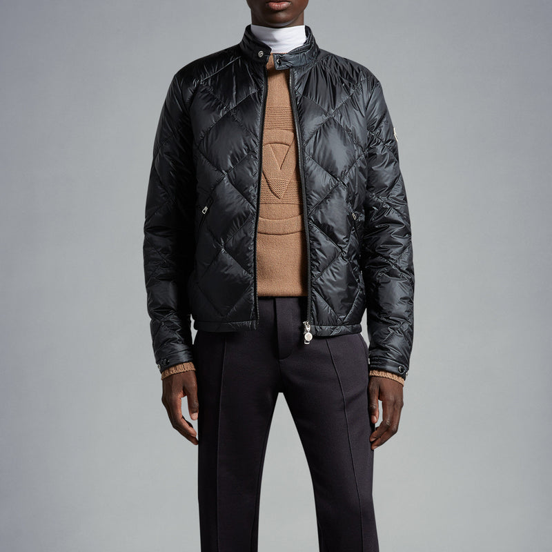 Altais Short Down Jacket