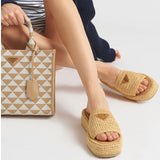 Crochet flatform slides