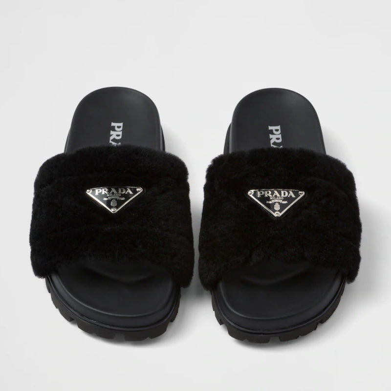 Shearling slides