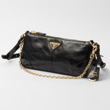 Re-Edition 2002 medium leather shoulder bag
