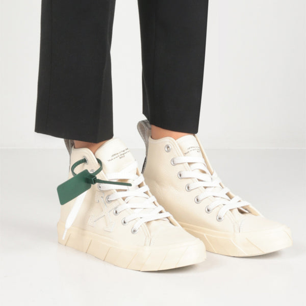 VULCANIZED GRAINY LEATHER HIGH-TOP SNEAKERS