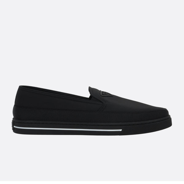 最終値下げ【PRADA】Re-Nylon グローブ PRADA》Re-Nylonクロップドダウンジャケット (PRADA/ダウン